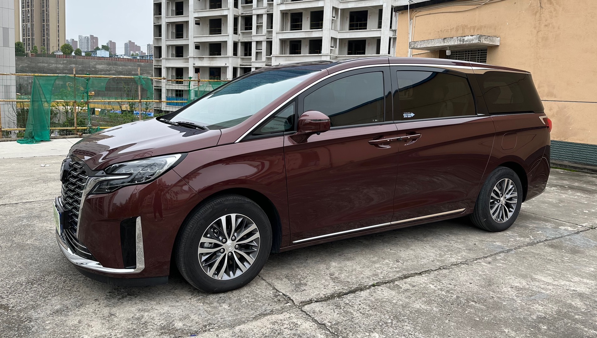 广州租车 配司机包车 专业司机 专业的服务  商务接待 机场接送 旅游包车